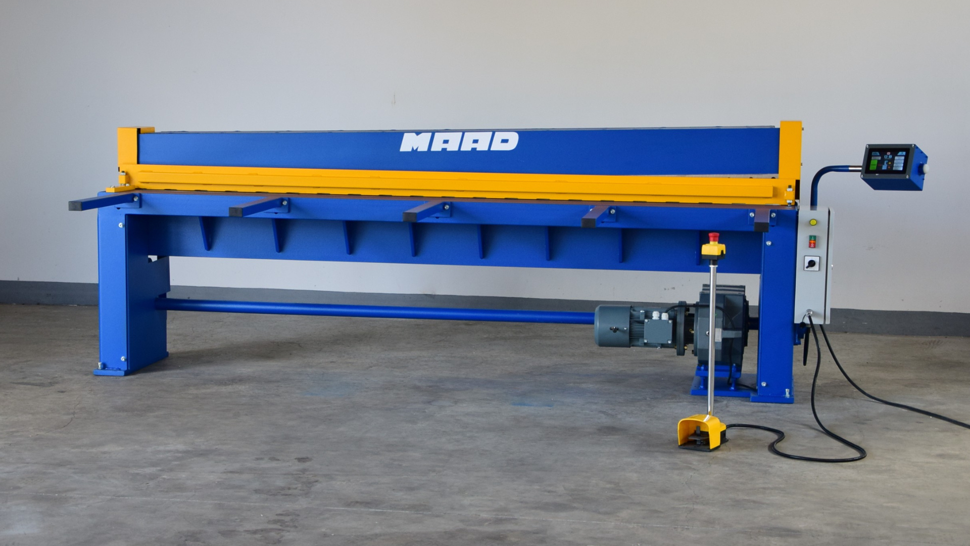 gilotyna do blachy ze zderzakiem oporowym cnc NGM-3000/1.25